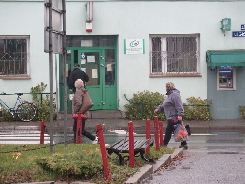 Zdjęcie 2: Napad na bank w Ręcznie. Ten co zwykle 