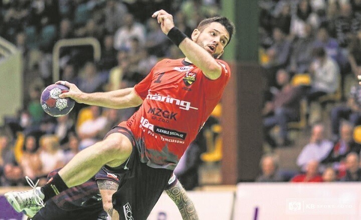 Zdjęcie 1: Ile zarabiają sportowcy w Piotrkowie?