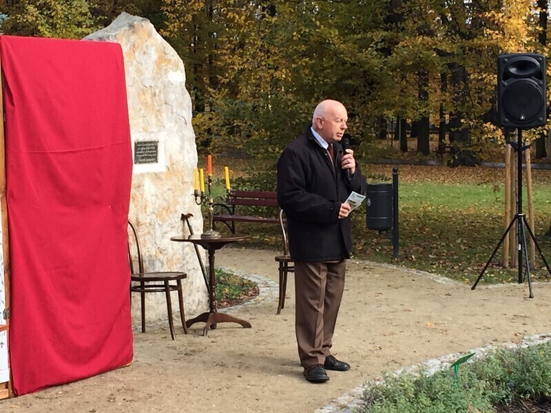 Zdjęcie 2: Uczcili setną rocznicę śmierci Sienkiewicza
