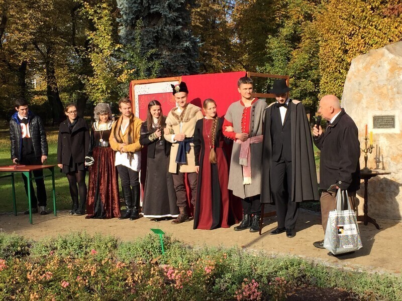 Zdjęcie 12: Uczcili setną rocznicę śmierci Sienkiewicza