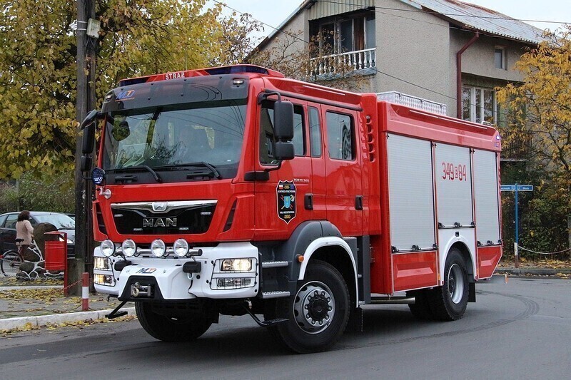 Zdjęcie 6: W Woli Krzysztoporskiej mają nowy wóz strażacki 