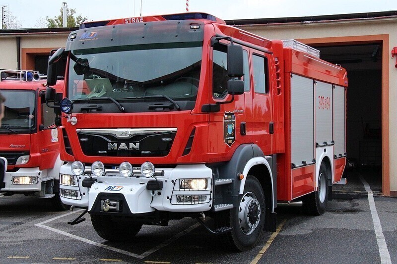 Zdjęcie 8: W Woli Krzysztoporskiej mają nowy wóz strażacki 