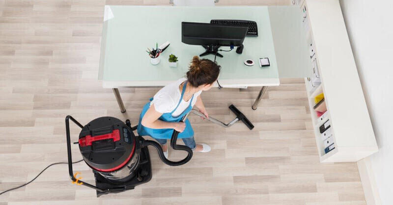 Komu powierzyć sprzątanie biura