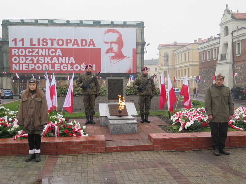 Zdjęcie 1: Narodowe Święto Niepodległości w Piotrkowie
