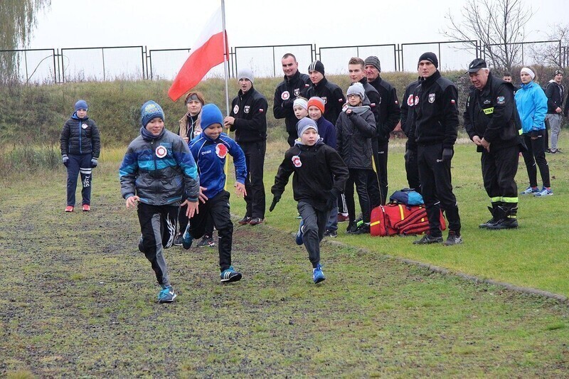 Zdjęcie 17: Bieg Niepodległości w Woli Krzysztoporskiej 