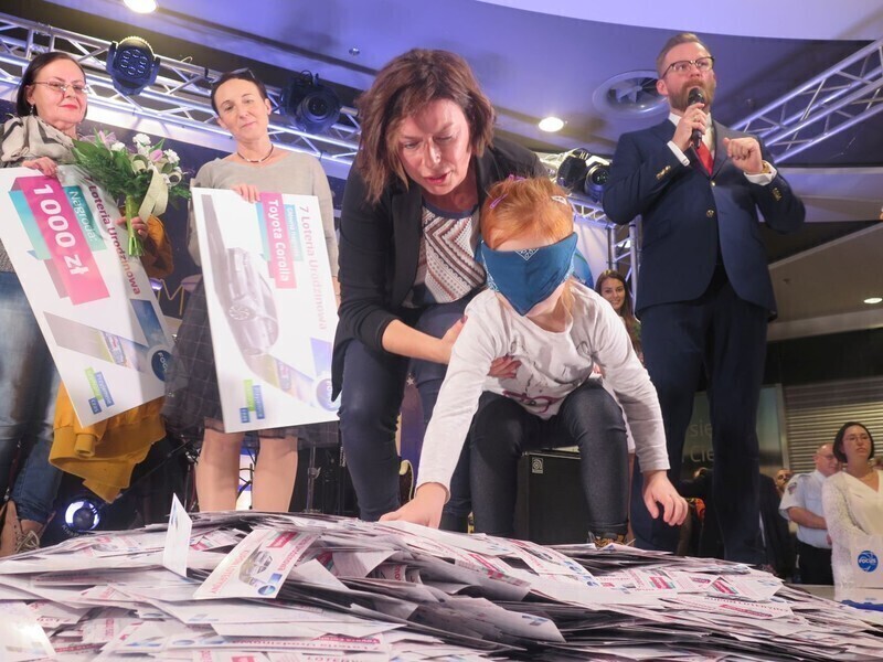 Zdjęcie 24: Krzysztof z Piotrkowa wygrał toyotę. Zobacz galerię zdjęć z siódmych urodzin Focusa! 