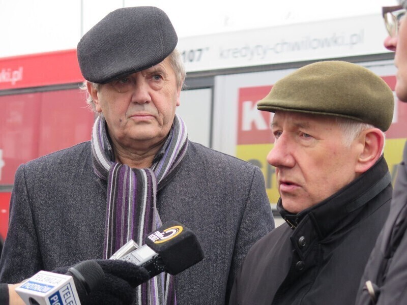 Zdjęcie 2: Do końca maja rondo Sulejowskie ma być przebudowane 