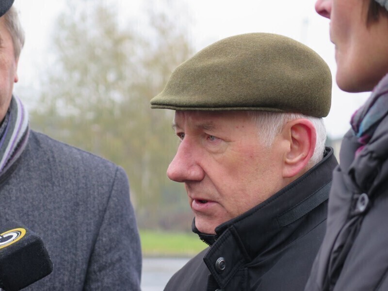 Zdjęcie 11: Do końca maja rondo Sulejowskie ma być przebudowane 