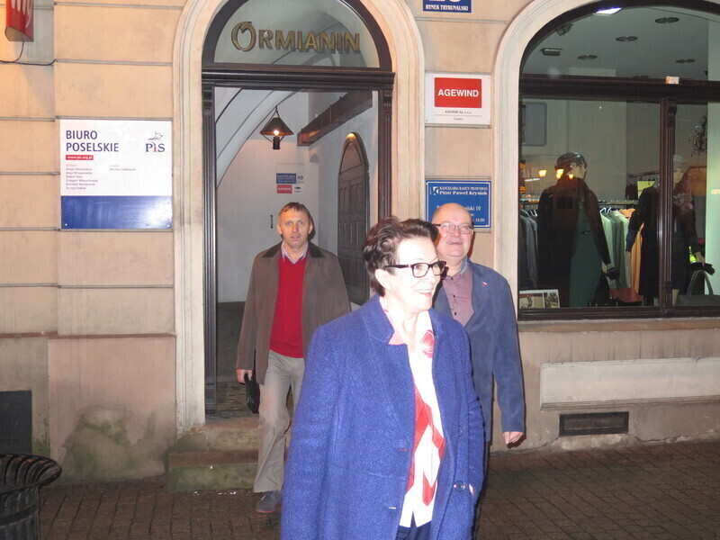 PiS otwiera nowe biuro bo chce być bliżej ludzi