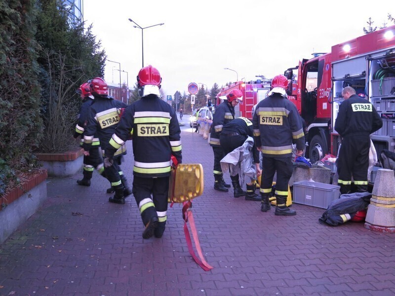 Zdjęcie 16: Skażenie chemiczne na basenie przy Belzackiej