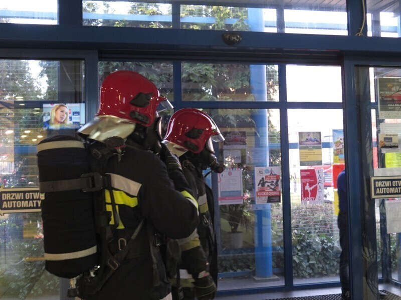 Zdjęcie 17: Skażenie chemiczne na basenie przy Belzackiej