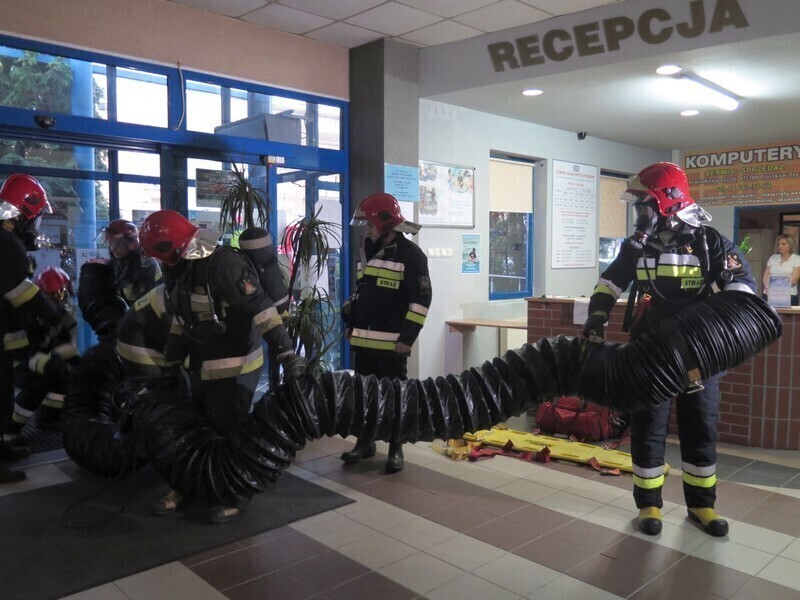 Zdjęcie 21: Skażenie chemiczne na basenie przy Belzackiej