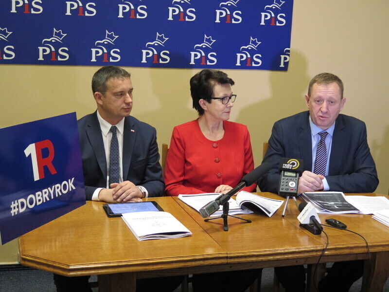 Zdjęcie 5: Posłowie z regionu podsumowali rok rządów PiS