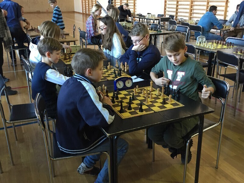 Zdjęcie 2: Turniej szachowy dla uczniów piotrkowskich szkół