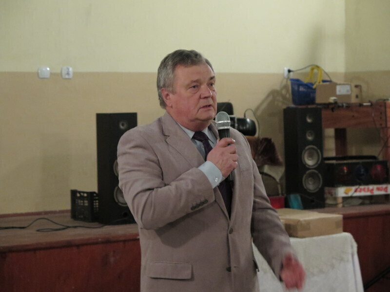 Zdjęcie 1: Niech bór darzy „Kolibrowi”