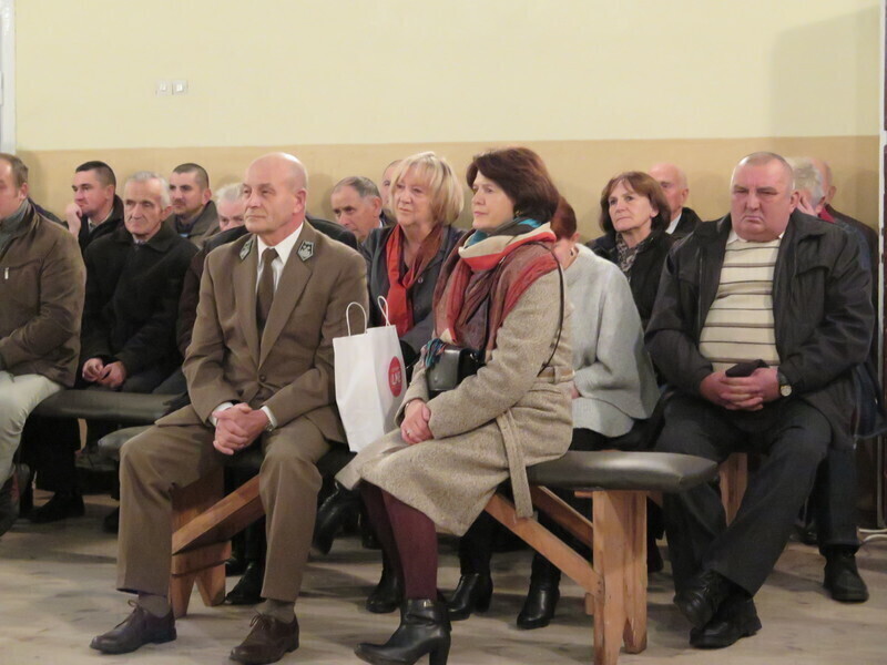 Zdjęcie 8: Niech bór darzy „Kolibrowi”