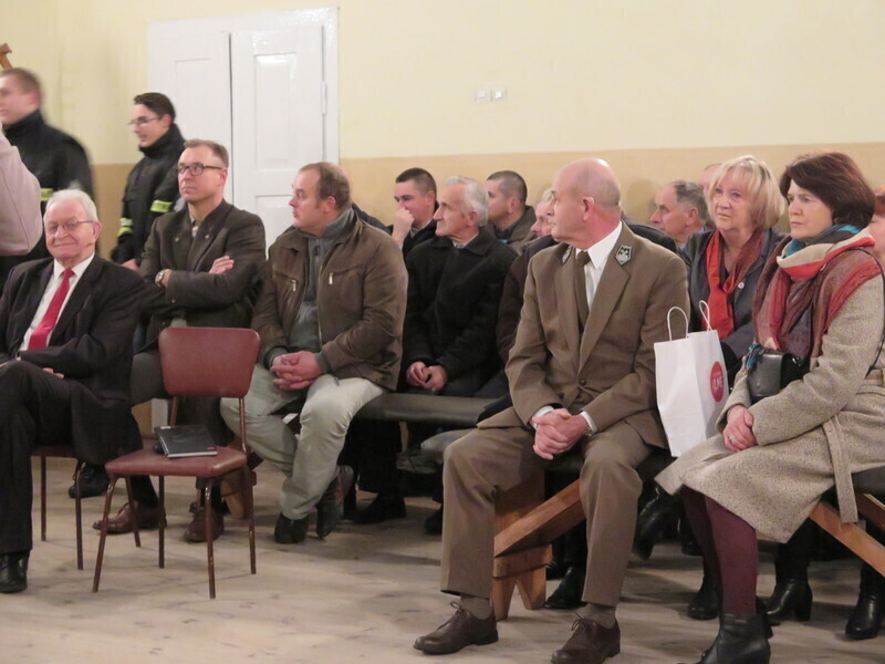 Zdjęcie 9: Niech bór darzy „Kolibrowi”