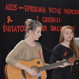 Obchodzili Światowy Dzień AIDS