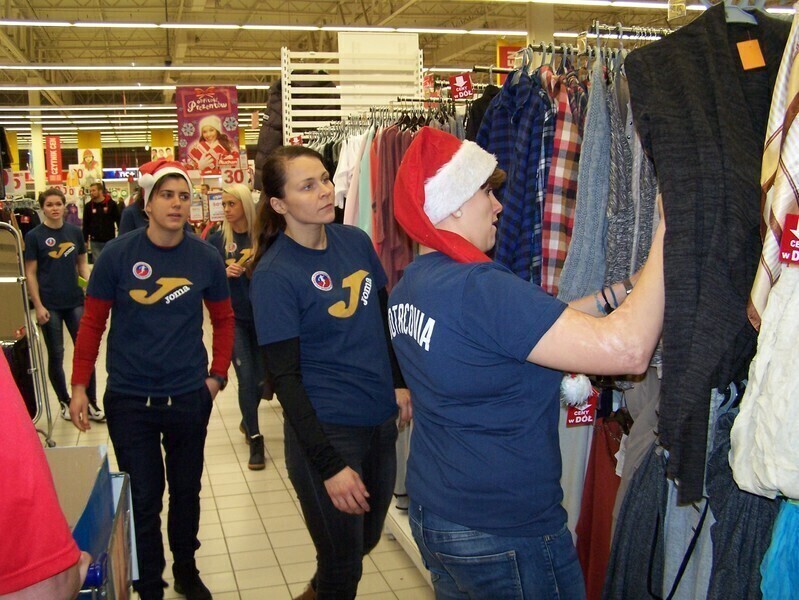 Zdjęcie 26: Sportowcy przygotowali Szlachetną Paczkę [GALERIA]