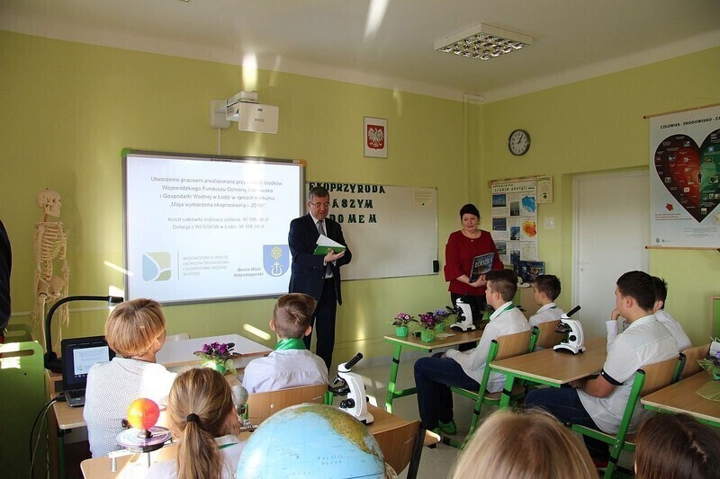 Zdjęcie 17: W ekopracowni w Krzyżanowie zaczęli od eksperymentów