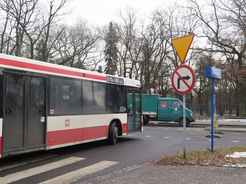 Zdjęcie 3: Fragment al. 3 Maja zamknięty dla ruchu 