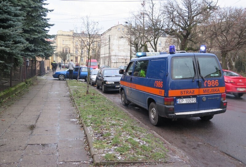 Zdjęcie 12: Fragment al. 3 Maja zamknięty dla ruchu 