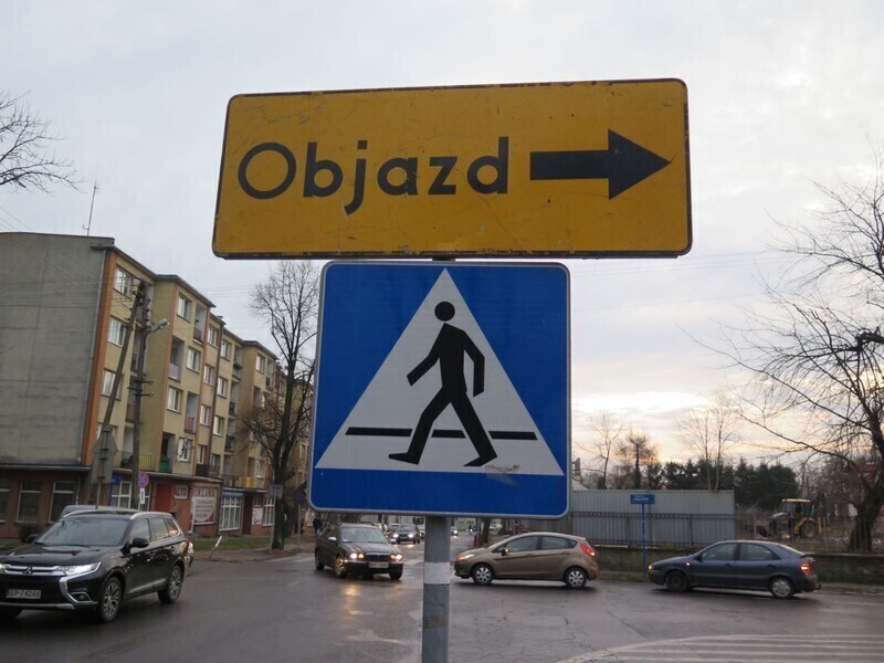 Zdjęcie 13: Fragment al. 3 Maja zamknięty dla ruchu 