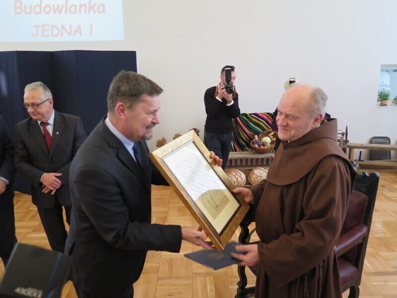 Zdjęcie 7: Ojciec Ambroży odebrał tytuł Honorowego Obywatela Piotrkowa