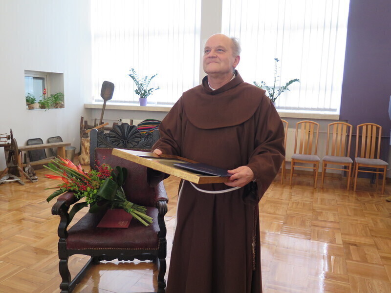 Zdjęcie 9: Ojciec Ambroży odebrał tytuł Honorowego Obywatela Piotrkowa