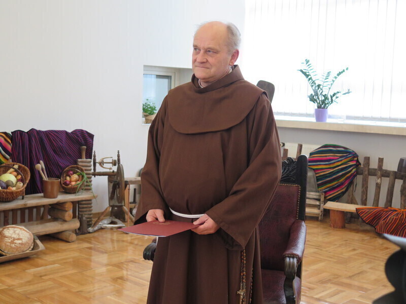 Zdjęcie 11: Ojciec Ambroży odebrał tytuł Honorowego Obywatela Piotrkowa