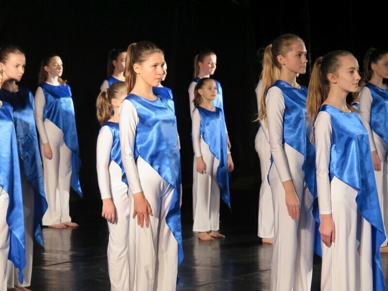 Zdjęcie 5: Ognisty taniec w sali sportowej SP12