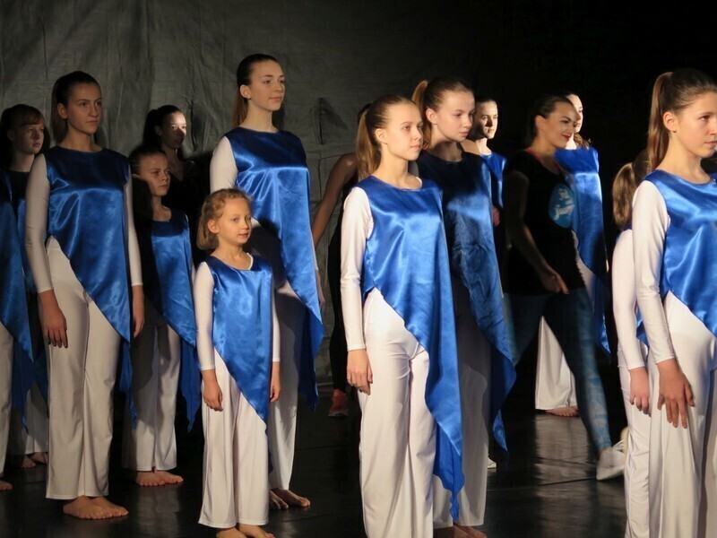 Zdjęcie 8: Ognisty taniec w sali sportowej SP12