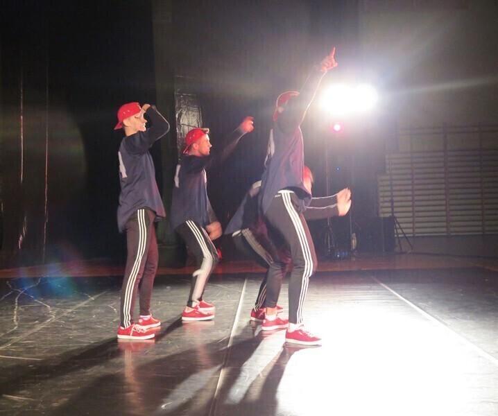 Zdjęcie 22: Ognisty taniec w sali sportowej SP12