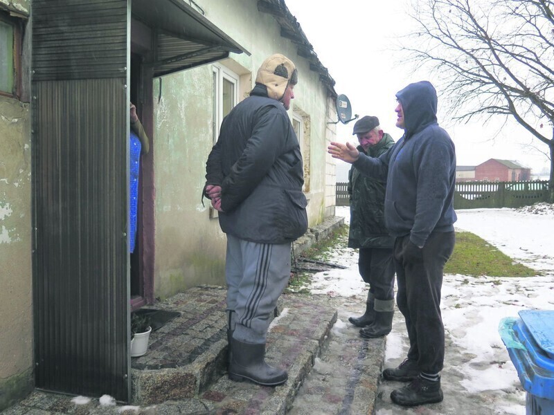 Zdjęcie 2: Na mieszkańców wsi Krężna padł blady strach 