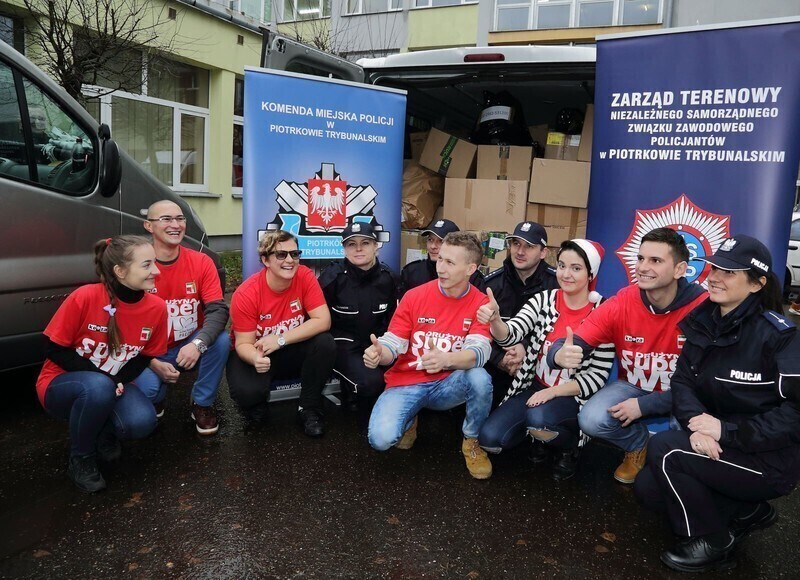 Zdjęcie 3: Policja też szlachetna 
