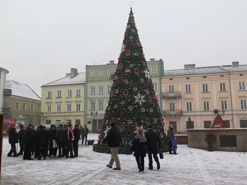 Zdjęcie 3: Protest przed biurem PiS w Piotrkowie 