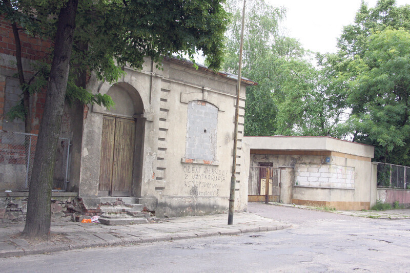 Będą dwie biblioteki obok siebie