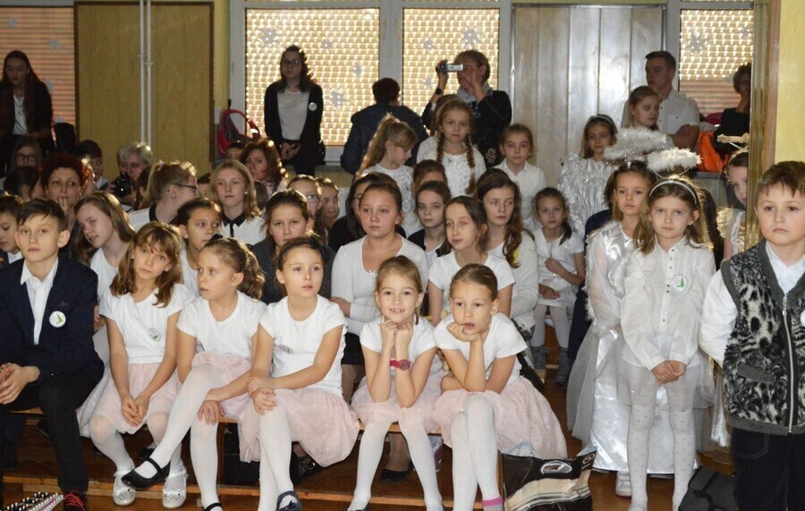 Zdjęcie 1: XVI Przegląd Kolęd i Pastorałek w Szydłowie