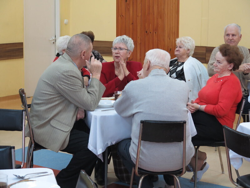 Zdjęcie 4: Wigilijna wieczerza w Dziennym Domu Pomocy Społecznej