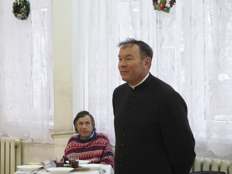 Zdjęcie 5: Wigilijna wieczerza w Dziennym Domu Pomocy Społecznej