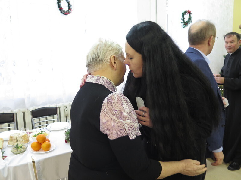 Zdjęcie 10: Wigilijna wieczerza w Dziennym Domu Pomocy Społecznej