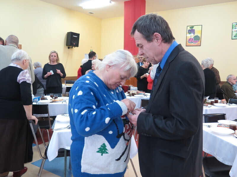 Zdjęcie 14: Wigilijna wieczerza w Dziennym Domu Pomocy Społecznej