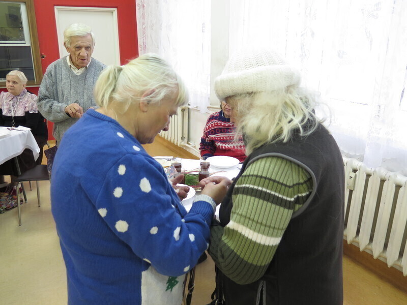 Zdjęcie 25: Wigilijna wieczerza w Dziennym Domu Pomocy Społecznej