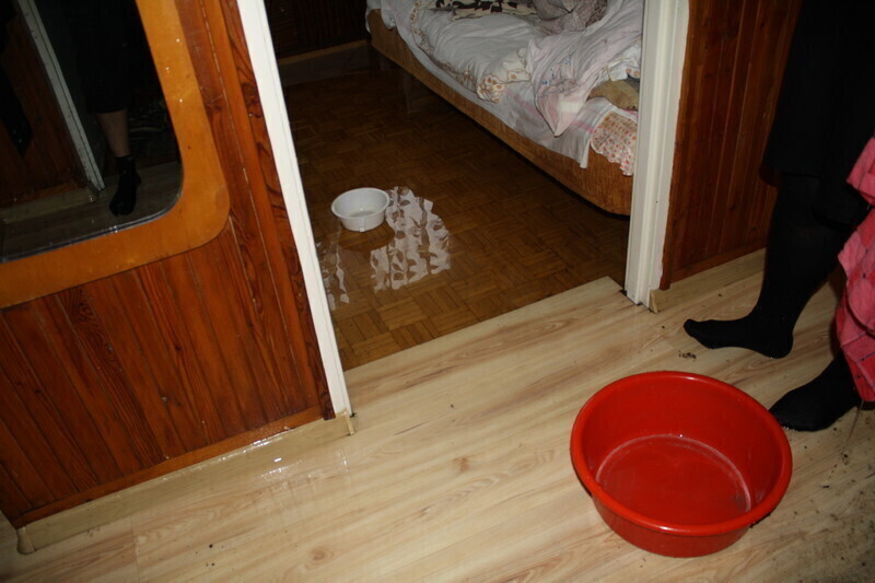 Zdjęcie 7: Zalane mieszkania na Wyzwolenia