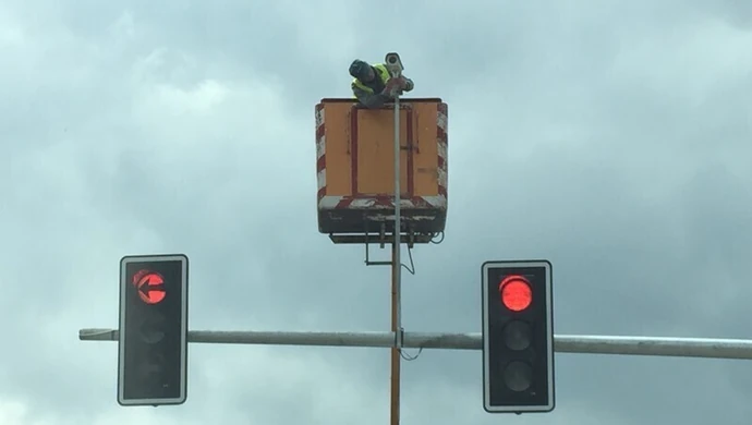 Montują kamery na skrzyżowaniu