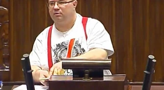 Sejm: Nasz poseł przemawiał w t-shircie