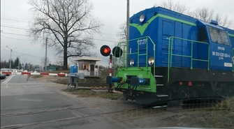 Piotrków: Niebezpieczny przejazd kolejowy [AKTUALIZACJA]