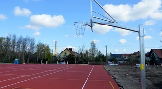 „Obywatelskie” boisko przy Ceramicznej prawie gotowe