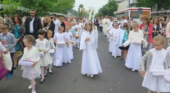 Święto Bożego Ciała na ulicach Piotrkowa Trybunalskiego [GALERIA]