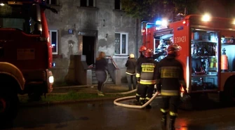 Pożar kamienicy przy ulicy Łódzkiej [AKTUALIZACJA]